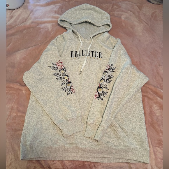 Hollister Oversized Hoodie - Picture 1 of 5
